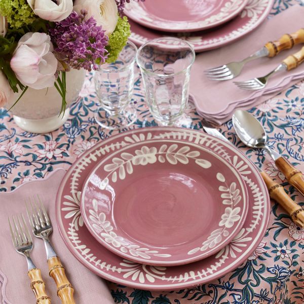 Dinner Plate With White Floral Trim